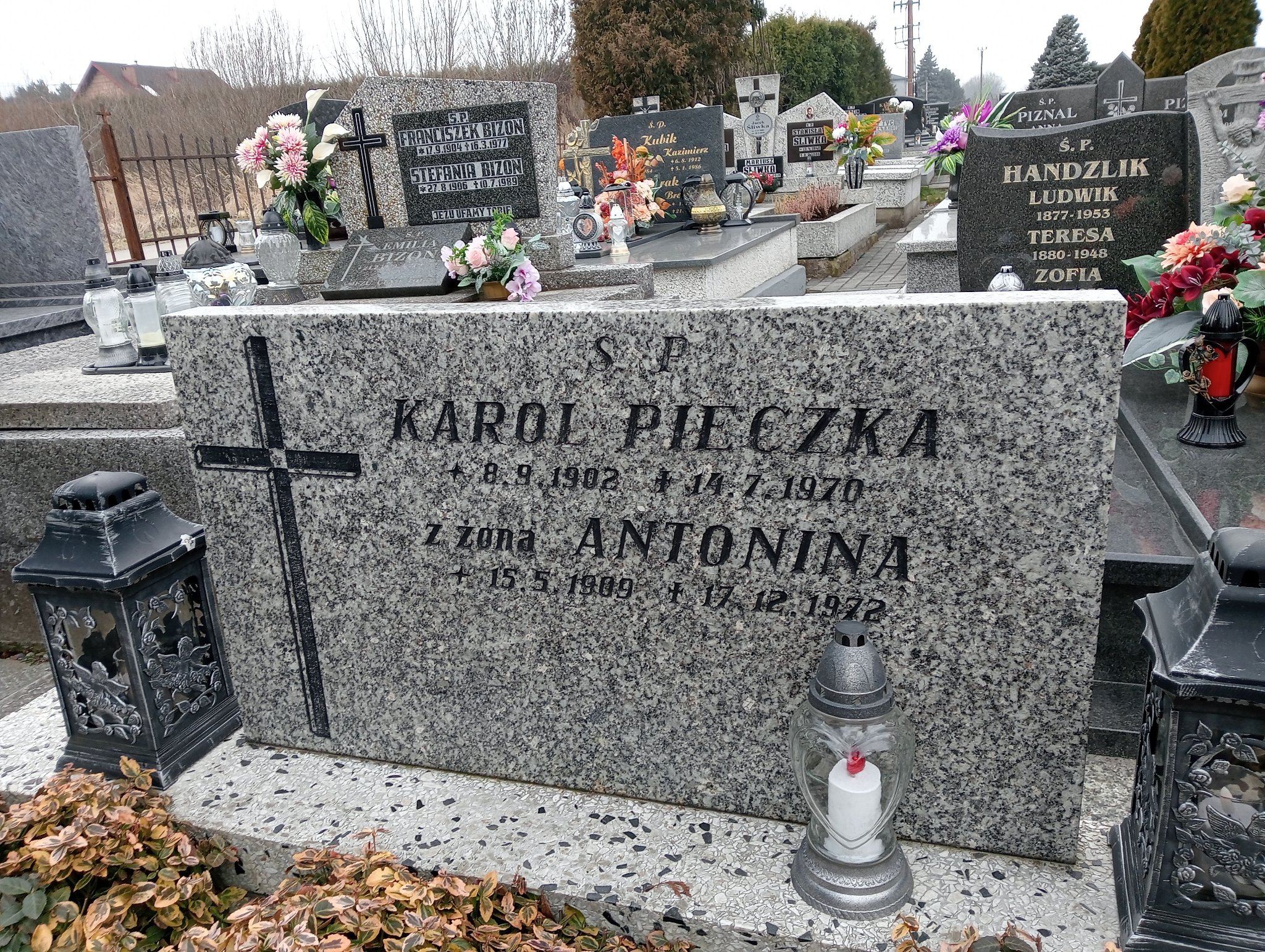 Antonina Pieczka 1909 Wilamowice - Grobonet - Wyszukiwarka osób pochowanych