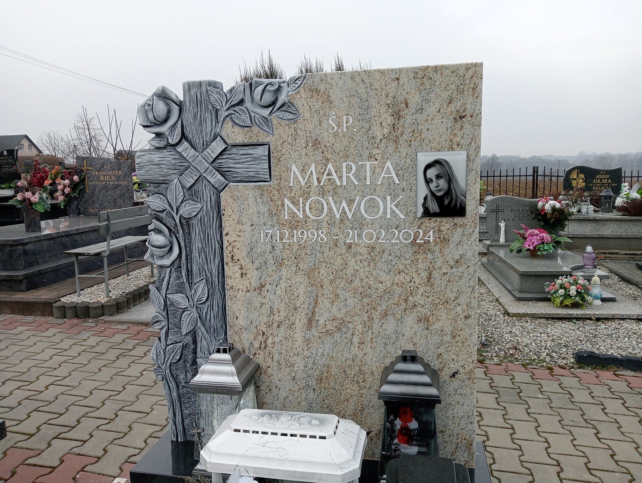 Marta Nowok 1998 Wilamowice - Grobonet - Wyszukiwarka osób pochowanych