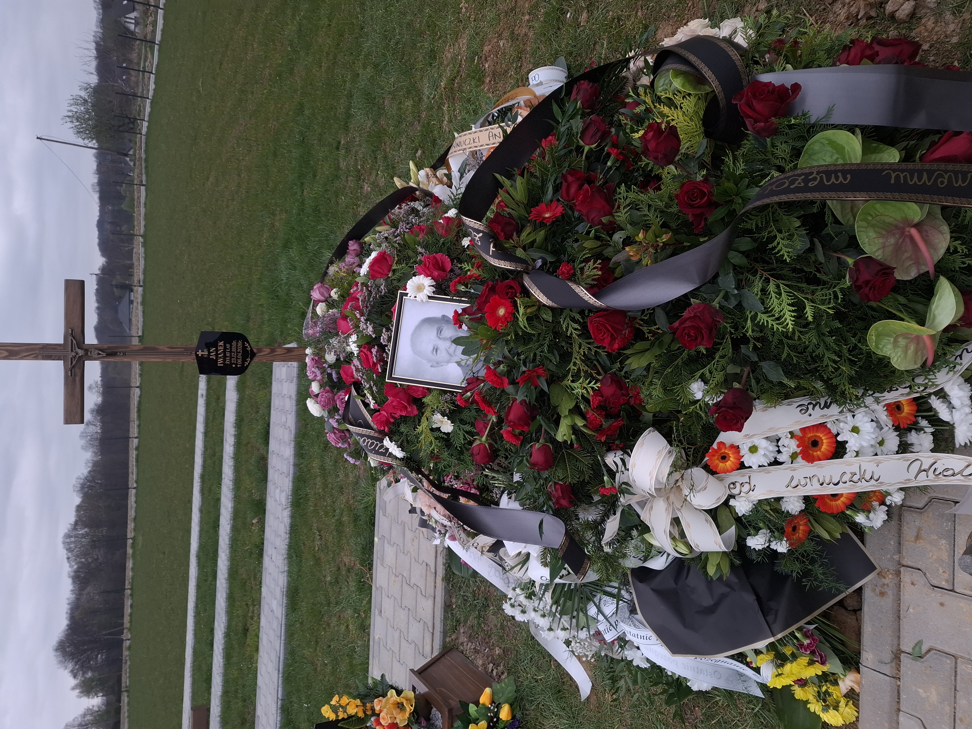 Grób Jan Iwanek