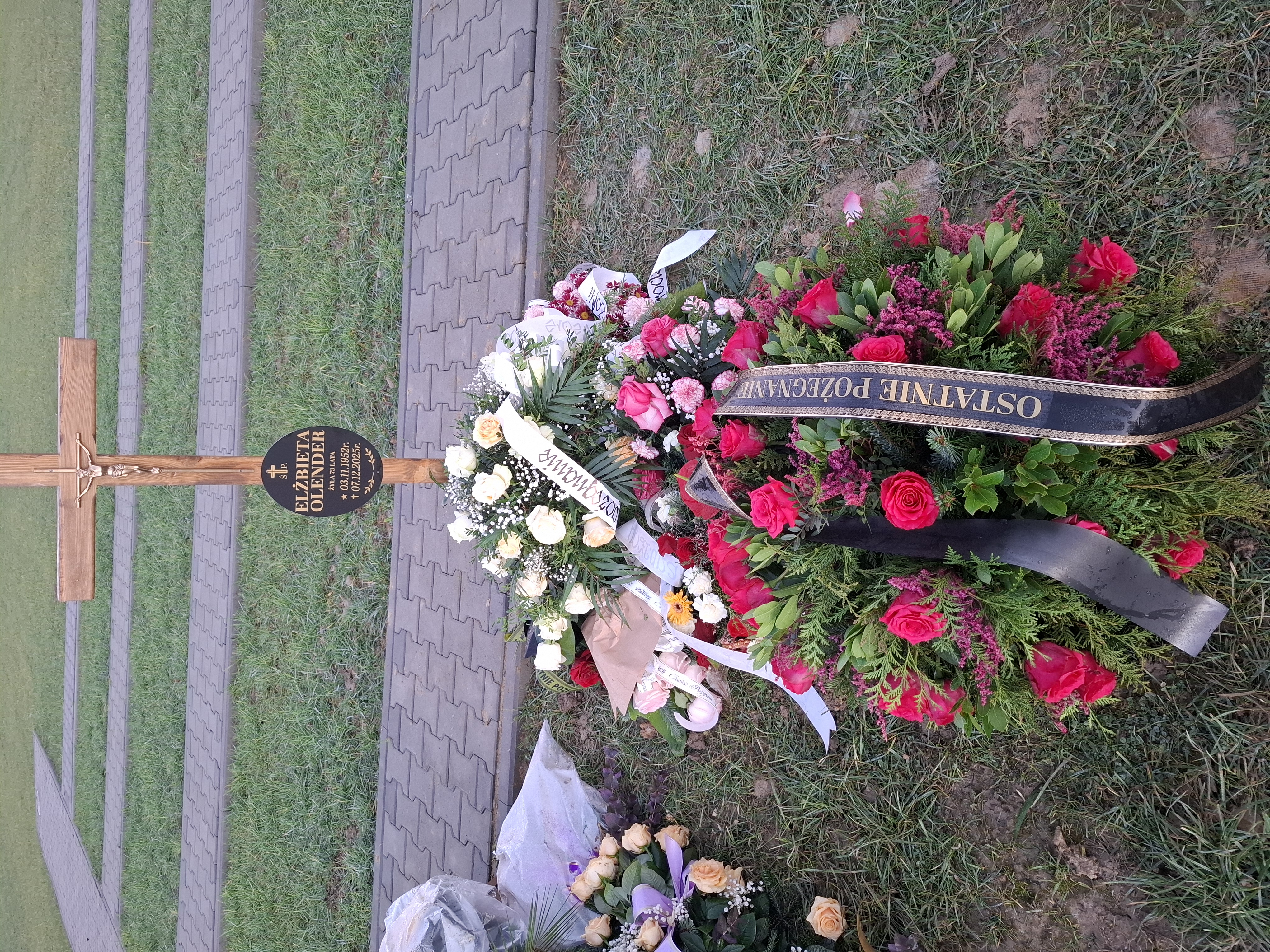 Grób Elżbieta Olender