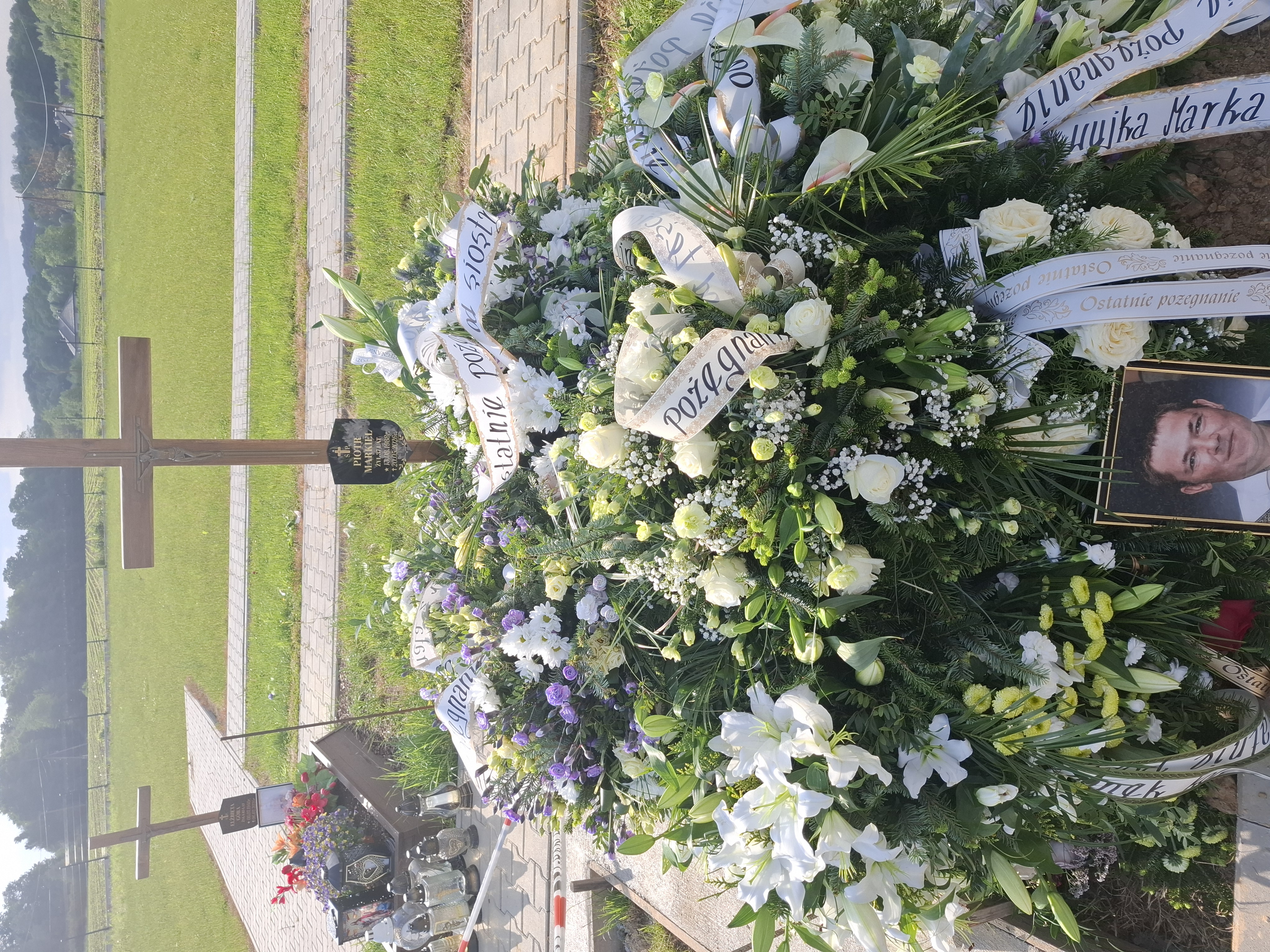 Grób Piotr Markiel