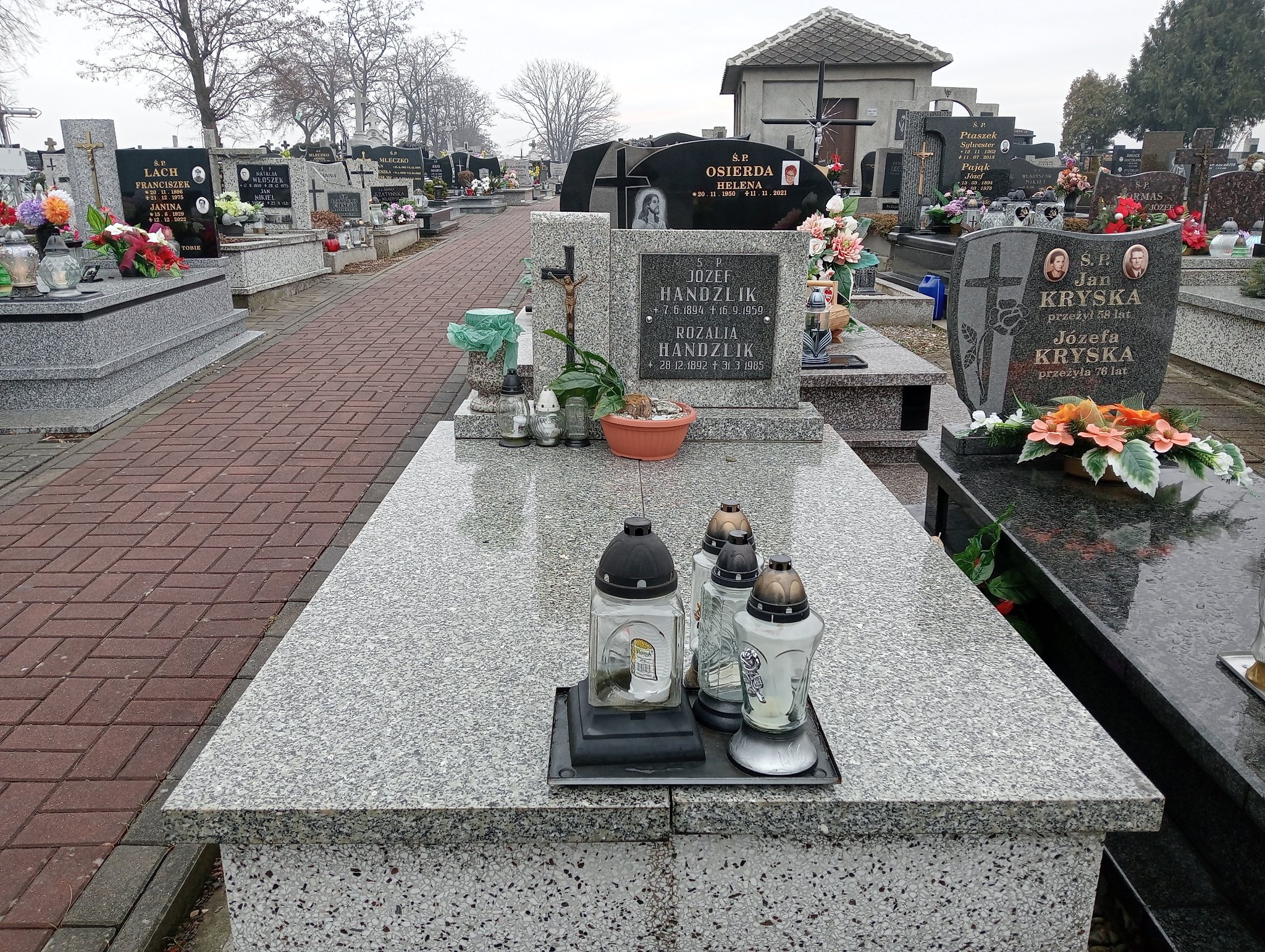 Grób Rozalia Handzlik